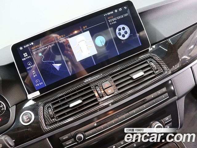 BMW 5-Series 2011 — photo 7