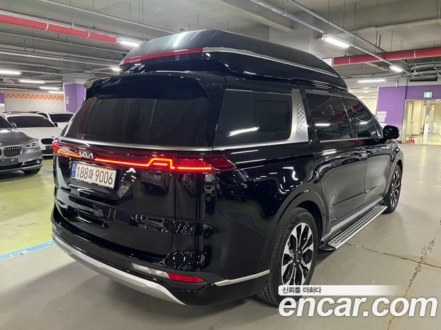 Kia Canival 2023 — photo 5
