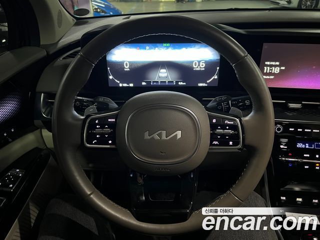 Kia Canival 2023 — photo 10