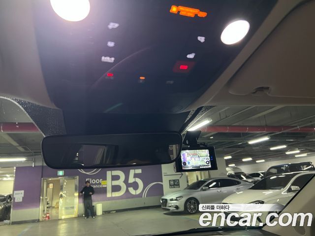 Kia Canival 2023 — photo 15