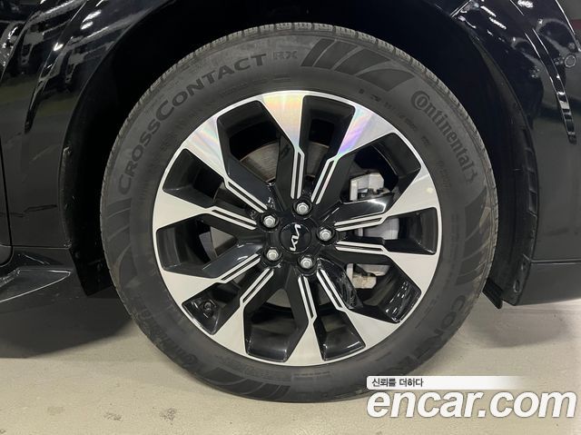 Kia Canival 2023 — photo 20