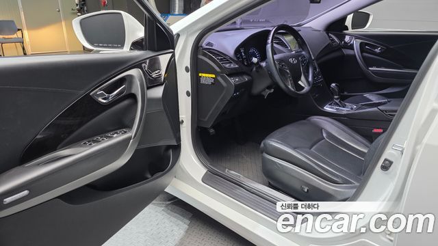 Hyundai Grandeur 2016 — photo 13
