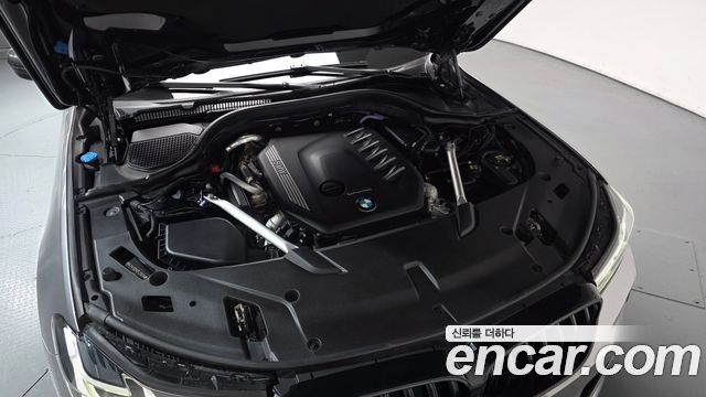BMW Gran Turismo 2021 — photo 6