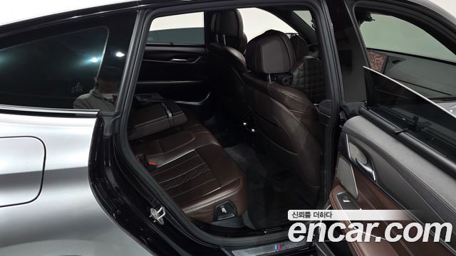 BMW Gran Turismo 2021 — photo 18