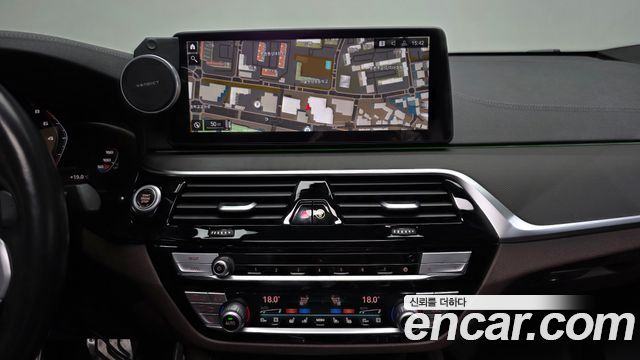 BMW Gran Turismo 2021 — photo 20