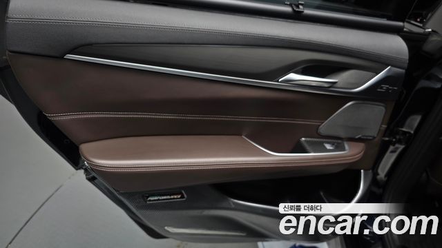 BMW Gran Turismo 2021 — photo 15