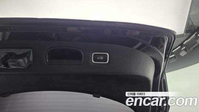 Kia Stinger 2018 — photo 25