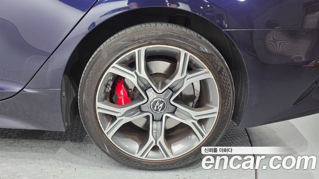 Kia Stinger 2018 — photo 7