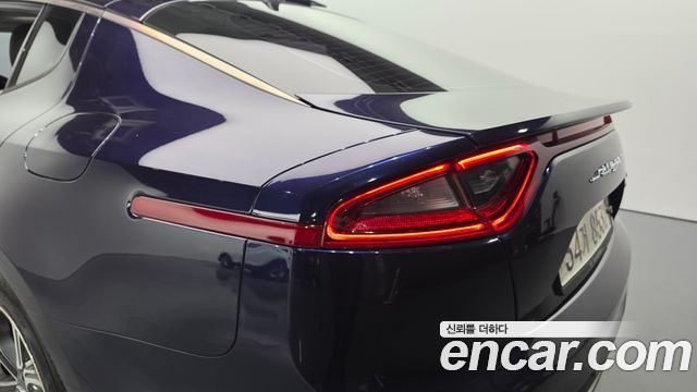 Kia Stinger 2018 — photo 9