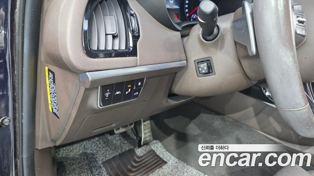 Kia Stinger 2018 — photo 35