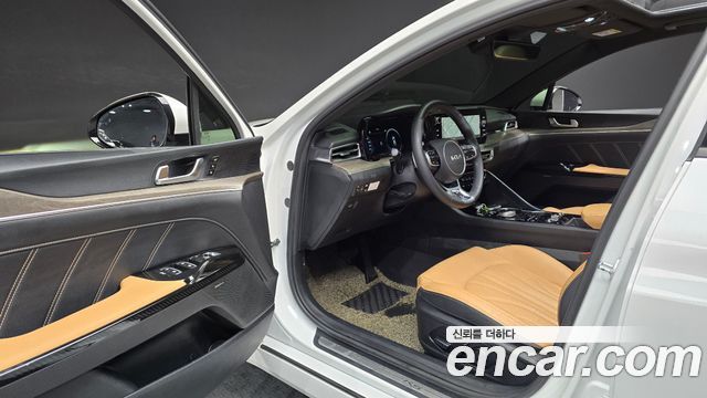 Kia K5 2022 — photo 10