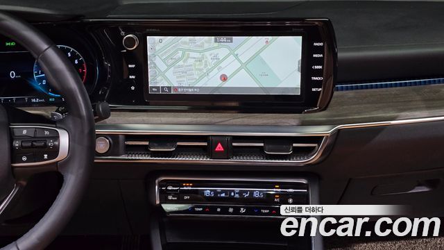 Kia K5 2022 — photo 17