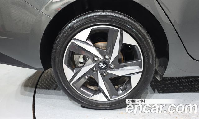 Hyundai AVANTE 2023 — photo 5
