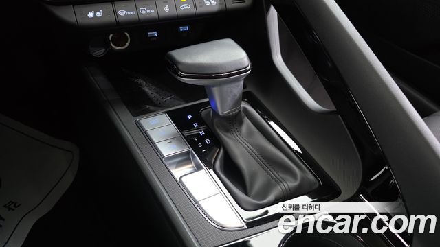 Hyundai AVANTE 2023 — photo 12