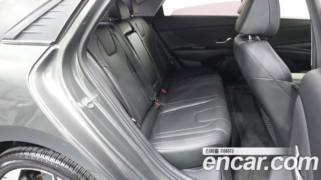 Hyundai AVANTE 2023 — photo 18