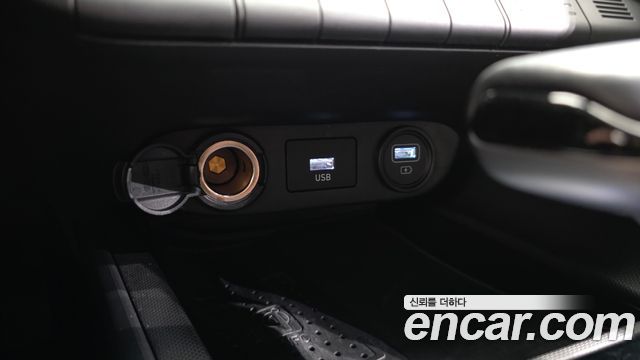 Hyundai AVANTE 2023 — photo 16