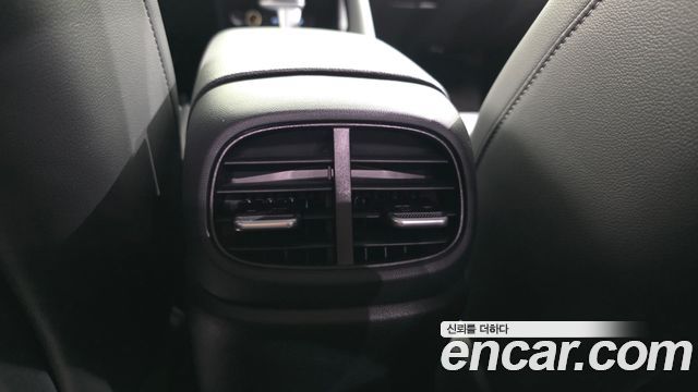 Hyundai AVANTE 2023 — photo 31