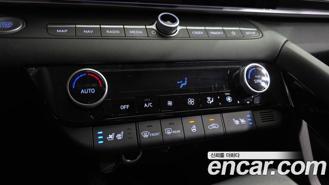 Hyundai AVANTE 2023 — photo 32