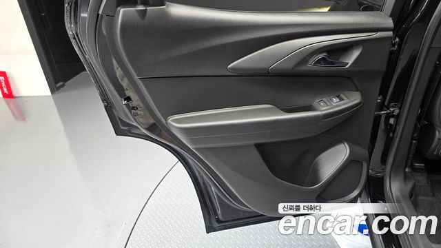 Chevrolet Korea Trailblazer 2022 — photo 15