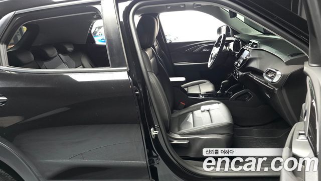 Chevrolet Korea Trailblazer 2022 — photo 16