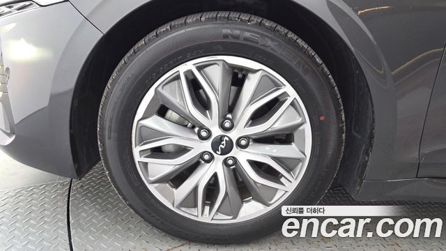 Kia K5 2022 — photo 5
