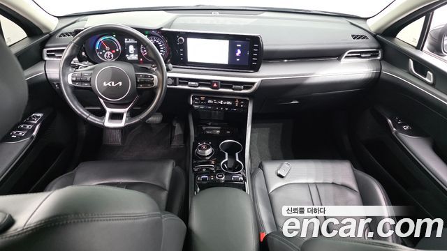 Kia K5 2022 — photo 10