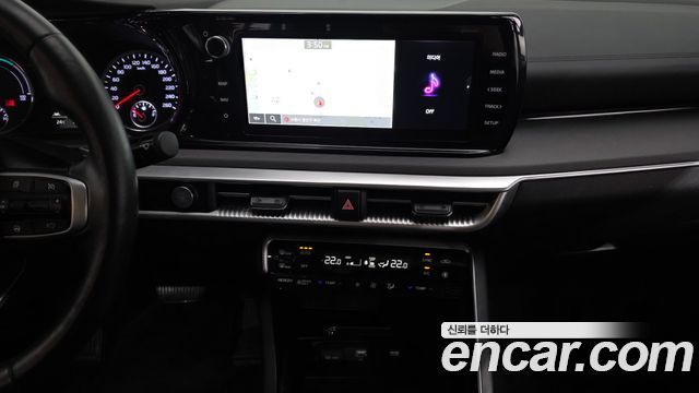 Kia K5 2022 — photo 19