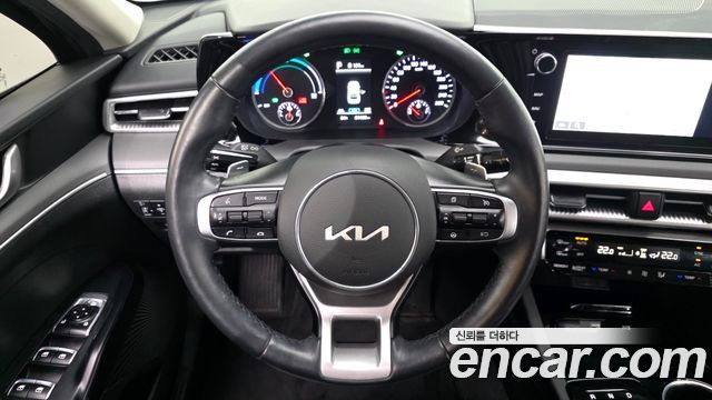 Kia K5 2022 — photo 20