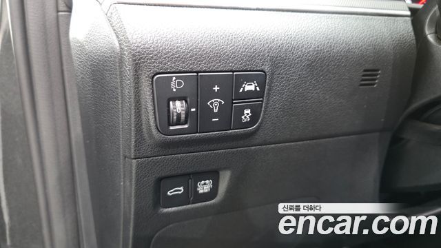 Kia K5 2022 — photo 25