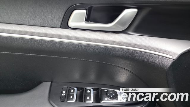 Kia K5 2022 — photo 26
