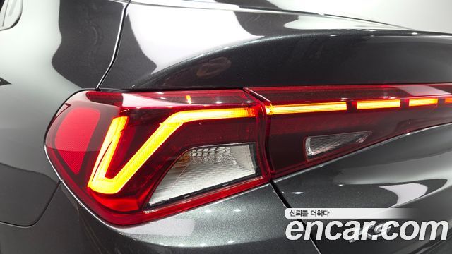 Kia K5 2022 — photo 9