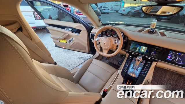 Porsche Panamera 2015 — photo 10