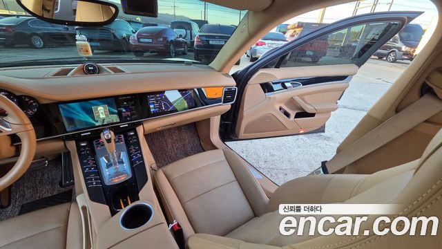 Porsche Panamera 2015 — photo 11