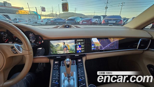 Porsche Panamera 2015 — photo 17