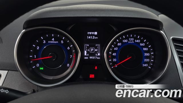 Hyundai AVANTE 2015 — photo 8