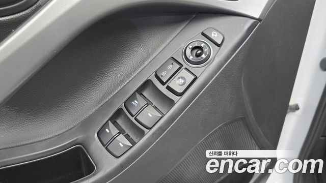 Hyundai AVANTE 2015 — photo 14