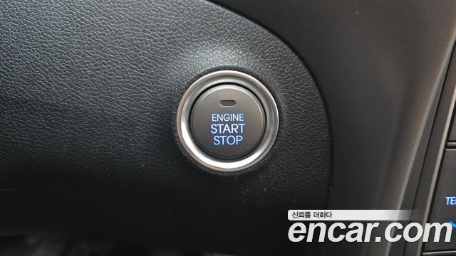 Hyundai AVANTE 2015 — photo 19