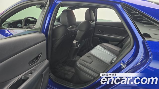 Hyundai AVANTE 2023 — photo 11