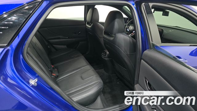 Hyundai AVANTE 2023 — photo 12
