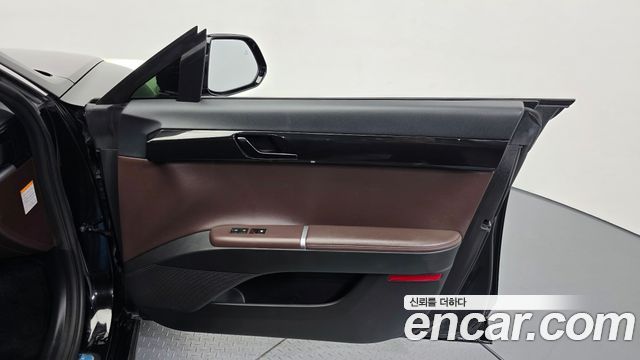 Hyundai Grandeur 2023 — photo 15