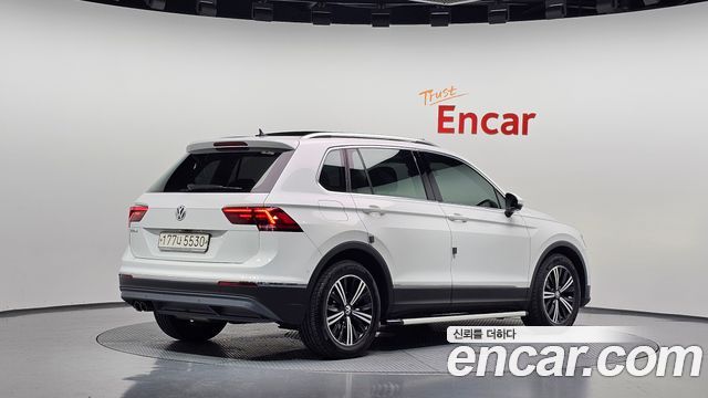 Volkswagen Tiguan 2020 — photo 2
