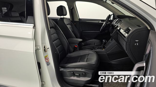Volkswagen Tiguan 2020 — photo 11