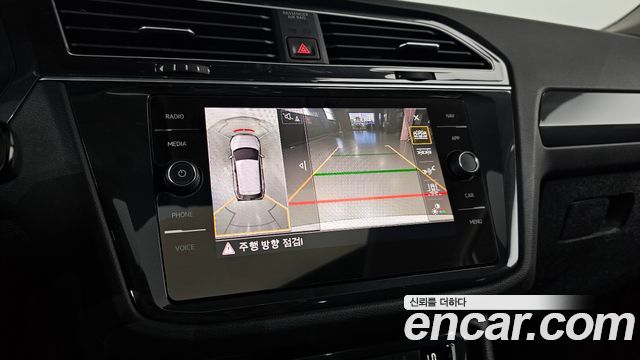 Volkswagen Tiguan 2020 — photo 15
