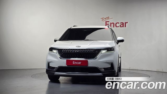 Kia Canival 2021 — photo 3