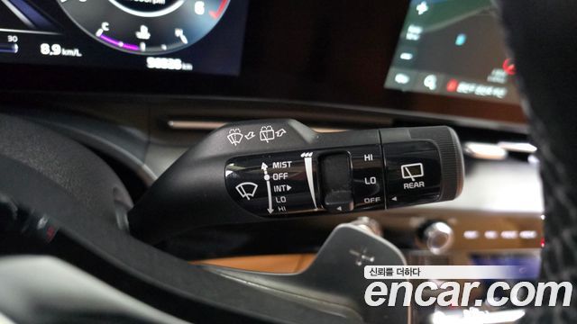 Kia Canival 2021 — photo 28