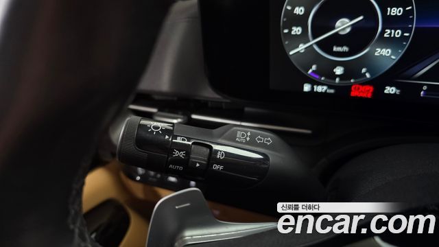 Kia Canival 2021 — photo 29