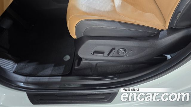 Kia Canival 2021 — photo 36