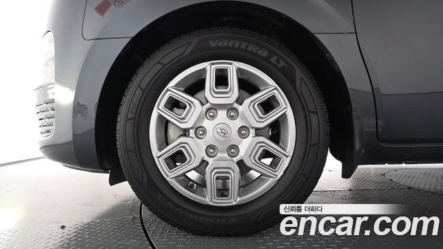Hyundai Staria 2022 — photo 5