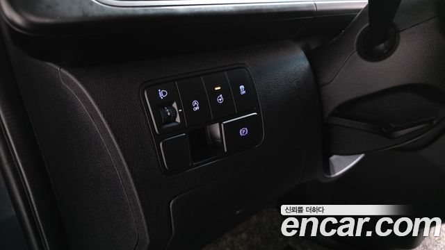 Hyundai Staria 2022 — photo 24