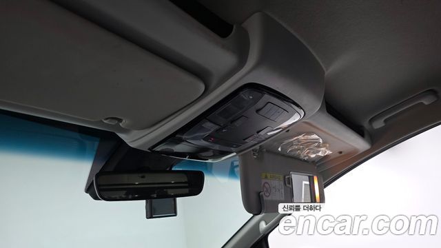 Hyundai Staria 2022 — photo 25